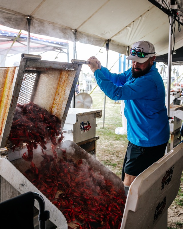 Crawfish Critic Cookoff scene