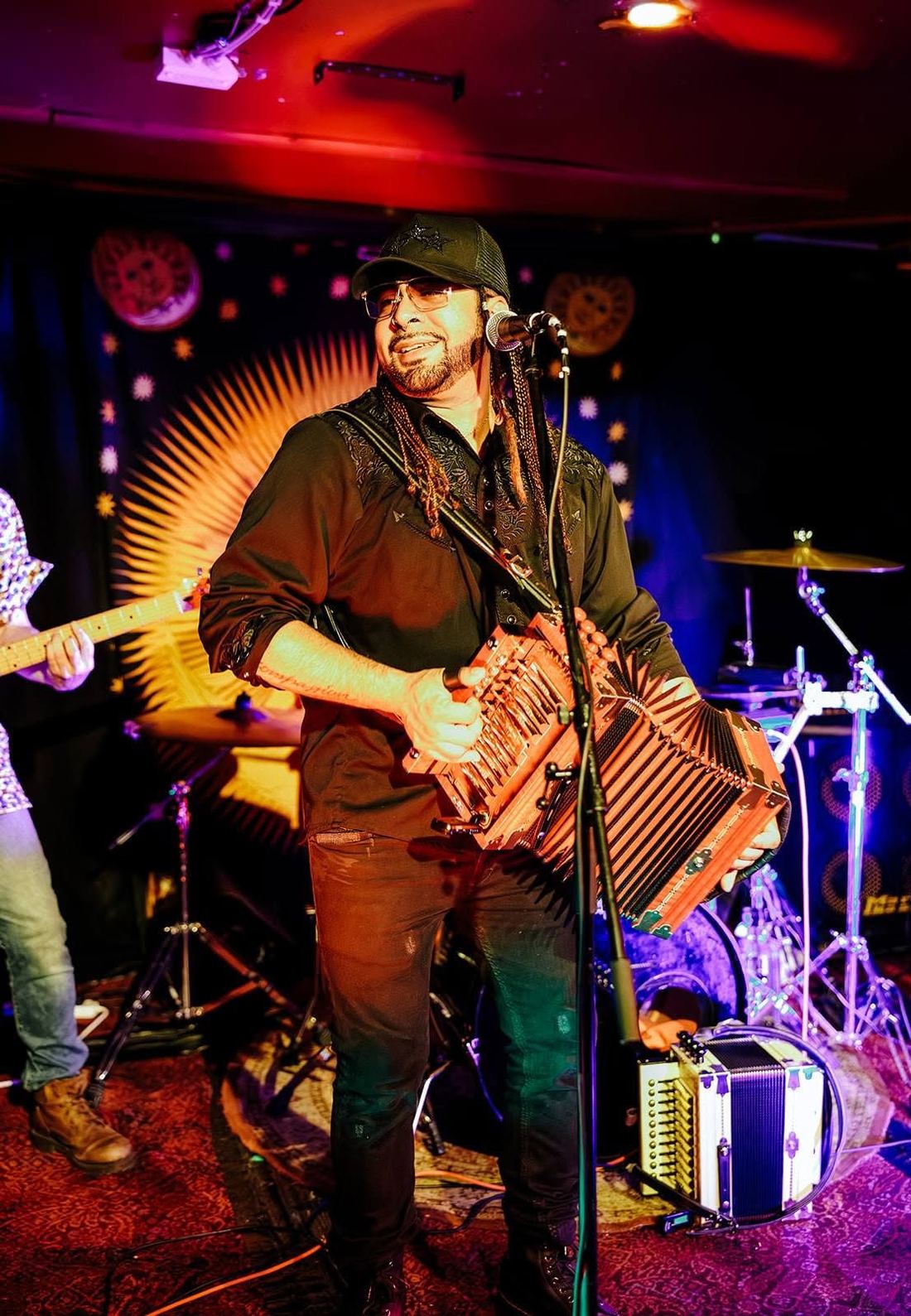 Ruben Moreno performing live with the Zydeco Re-Evolution